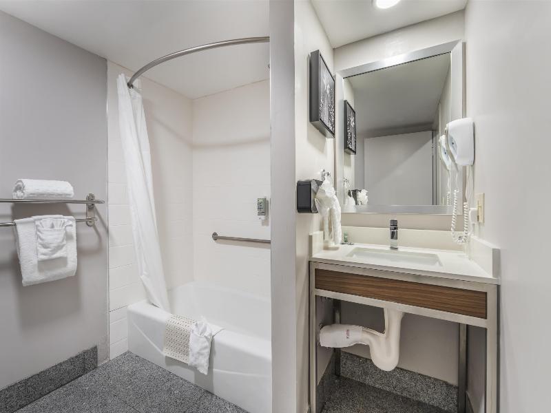 Bw Airport Plaza Inn Hotel – Los Angeles Lax image