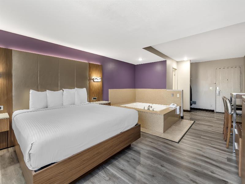 Best Western Airport Plaza LAX Airport LA Stadium image