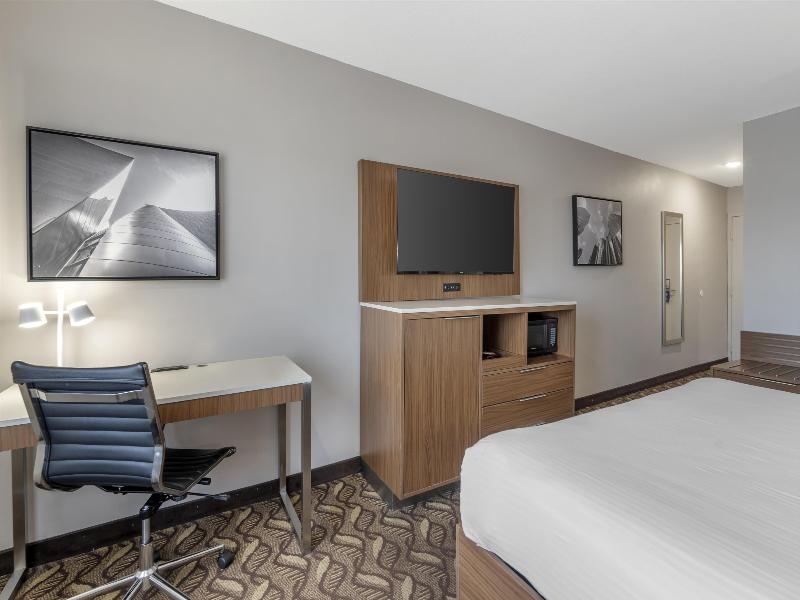 Bw Airport Plaza Inn Hotel – Los Angeles Lax image