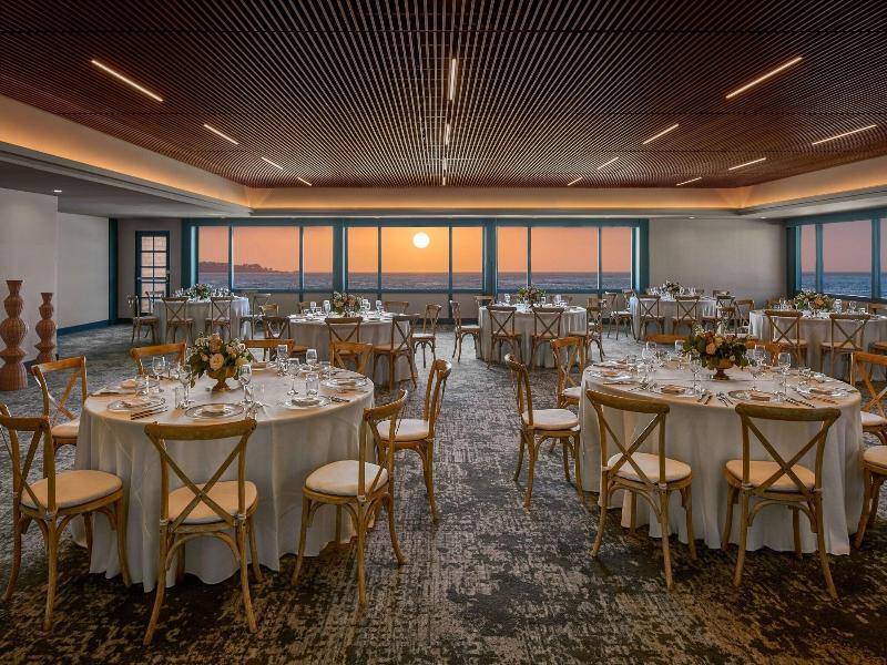 Monterey Beach Hotel, a Tribute Portfolio Hotel image
