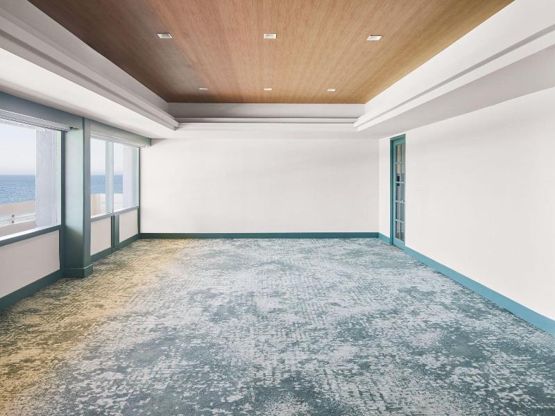 Monterey Beach Hotel, a Tribute Portfolio Hotel image