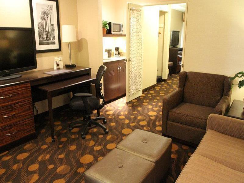 Best Western Plus Suites Hotel Coronado Island image