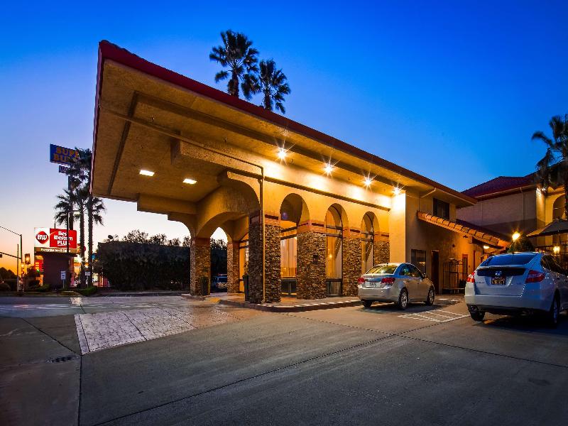 Best Western Plus Executive Inn & Suites image