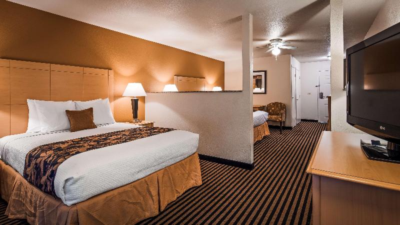 Best Western Plus Executive Inn & Suites image
