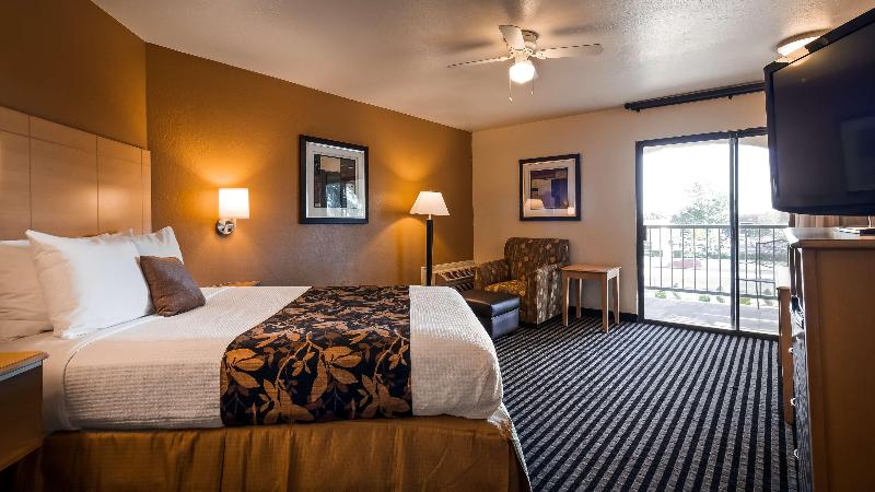 Best Western Plus Executive Inn & Suites image
