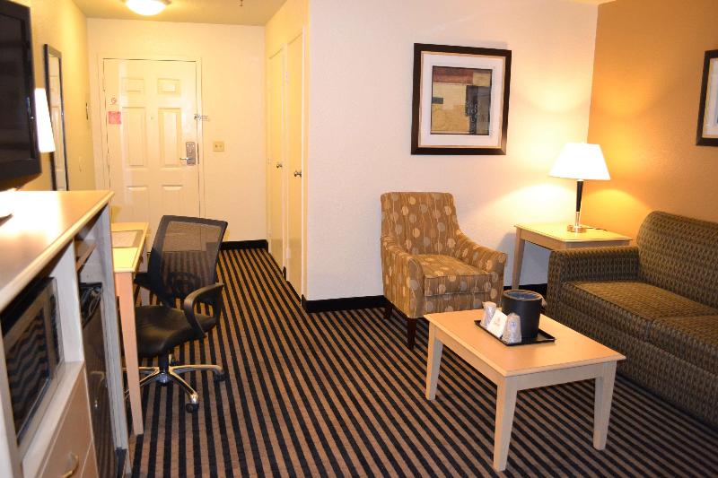 Best Western Plus Executive Inn & Suites image