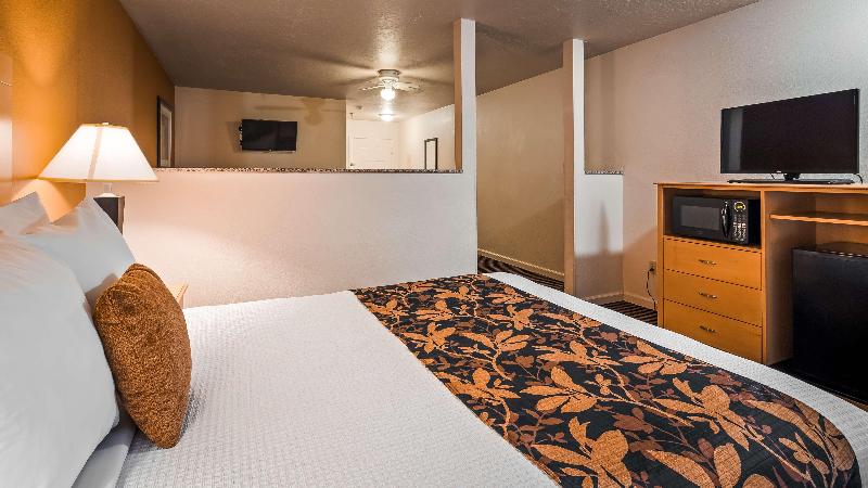 Best Western Plus Executive Inn & Suites image
