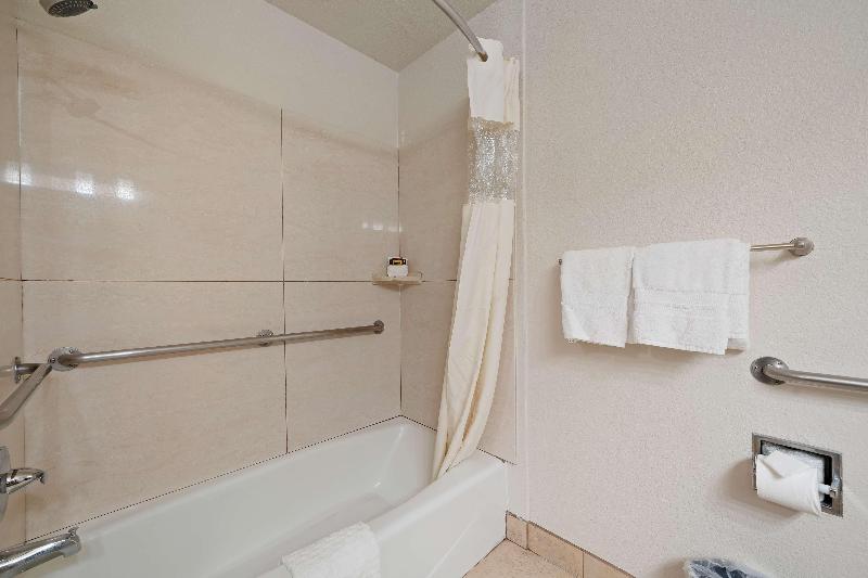 Best Western Plus Executive Inn & Suites image