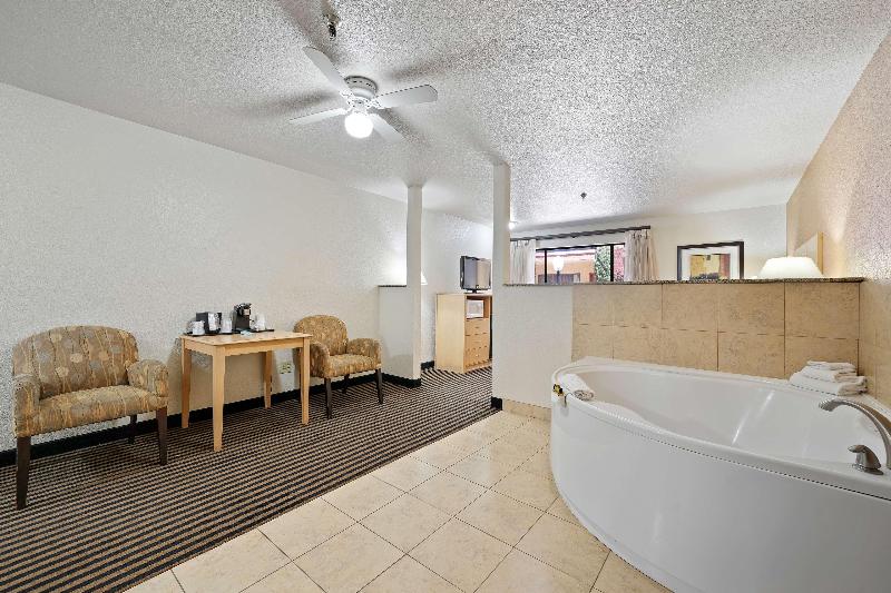 Best Western Plus Executive Inn & Suites image