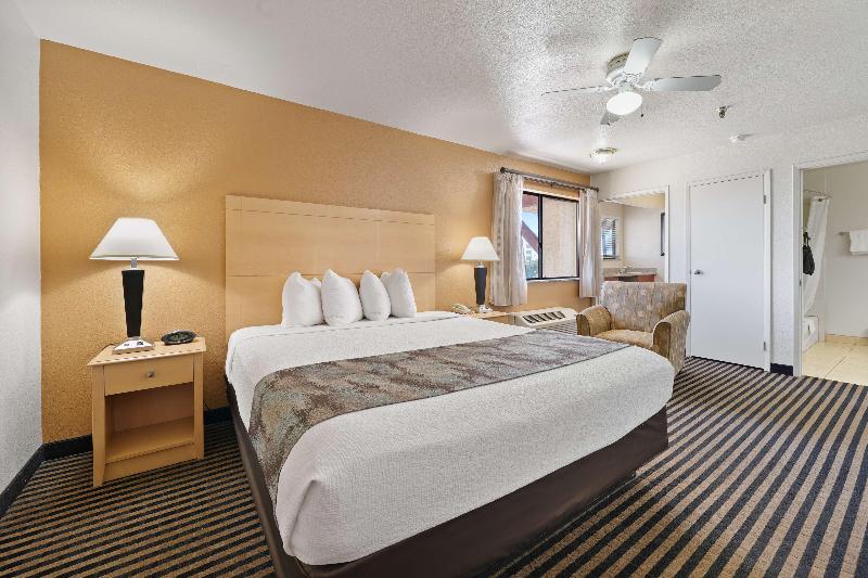 Best Western Plus Executive Inn & Suites image