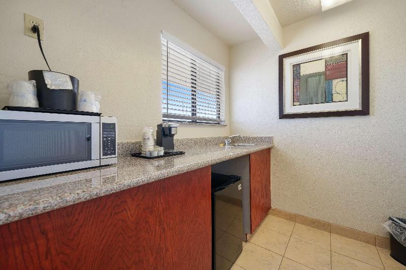 Best Western Plus Executive Inn & Suites image