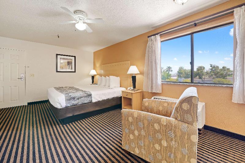 Best Western Plus Executive Inn & Suites image