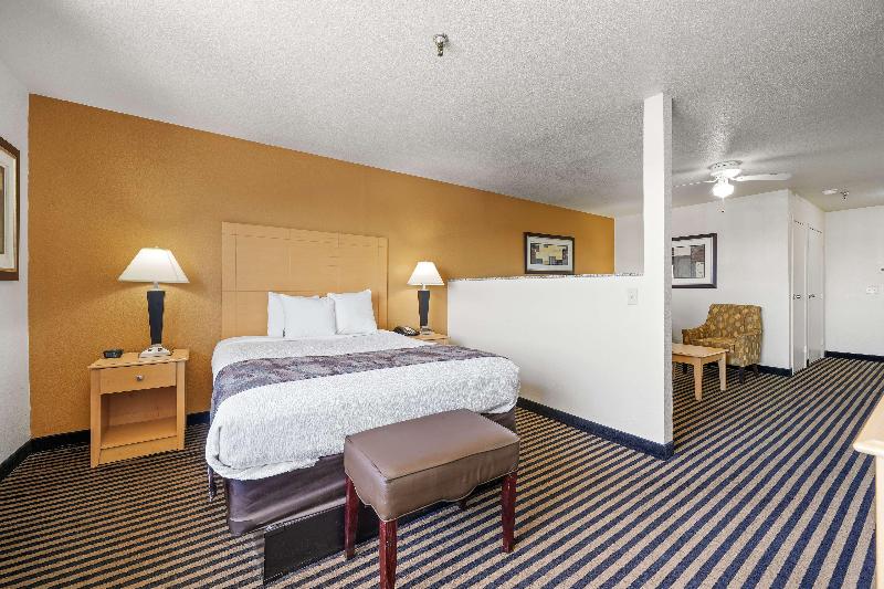 Best Western Plus Executive Inn & Suites image