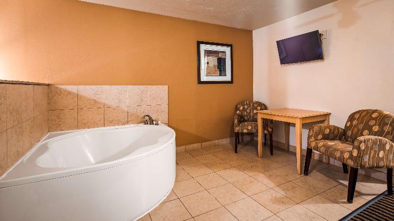 Best Western Plus Executive Inn & Suites image