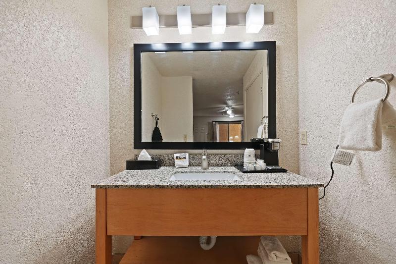 Best Western Plus Executive Inn & Suites image