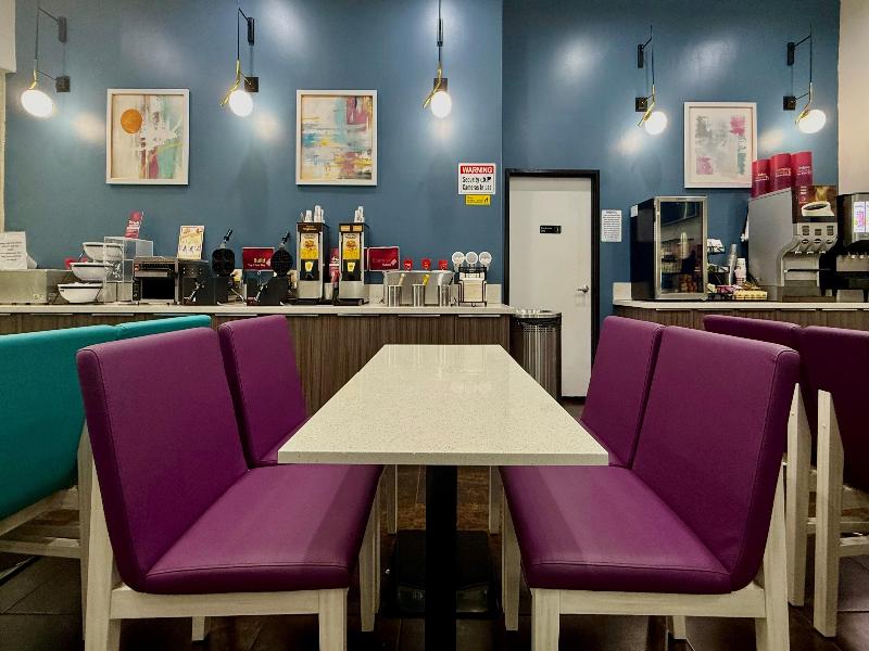 Best Western Plus Suites Hotel - Los Angeles LAX A image