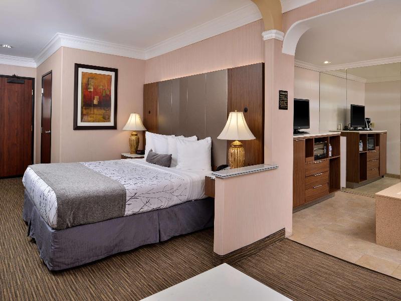 Best Western Plus Suites Hotel - Los Angeles LAX A image