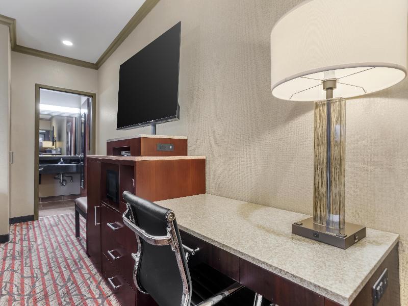 Best Western Plus Brookside Inn image