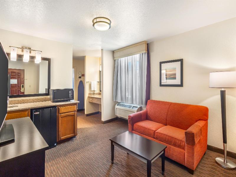 Best Western Luxury Inn image