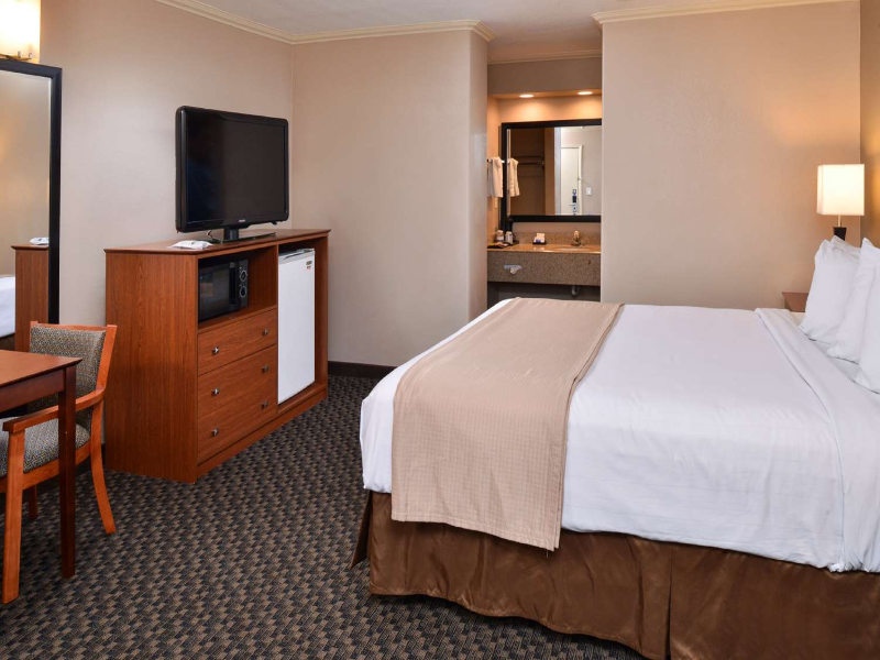 Best Western Oxnard Inn image