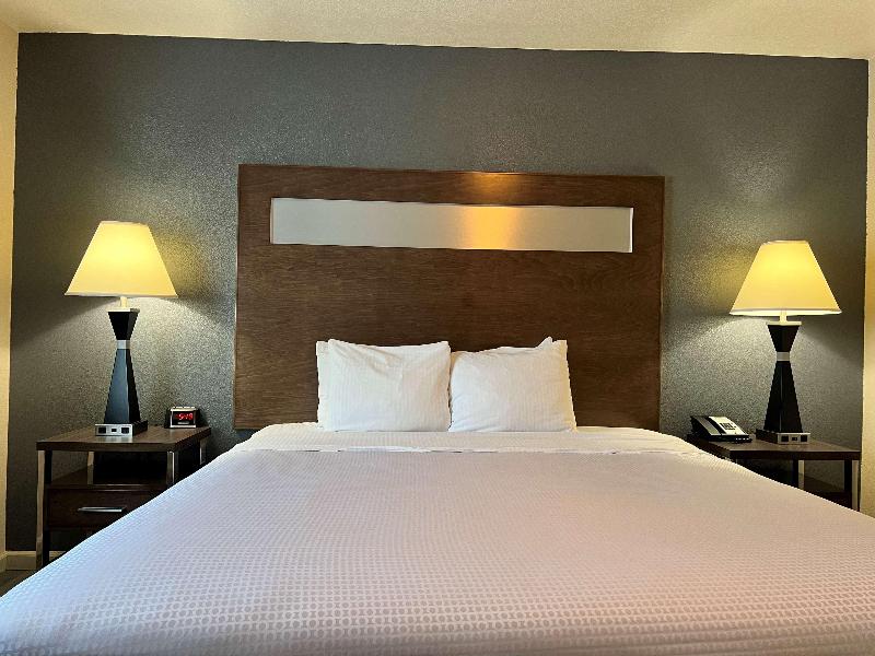 Best Western Americana image