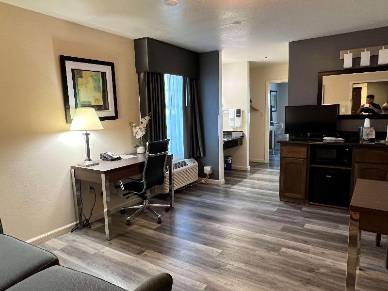 Best Western Americana image