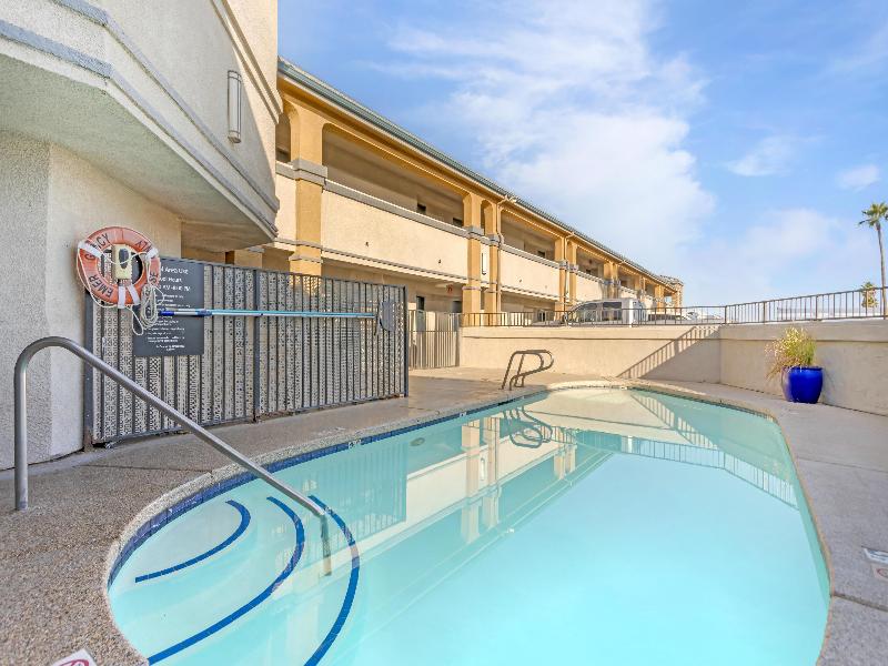 Best Western Kettleman City Inn & Suites image