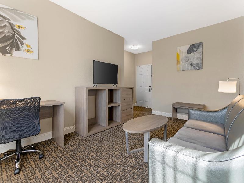 Best Western Kettleman City Inn & Suites image