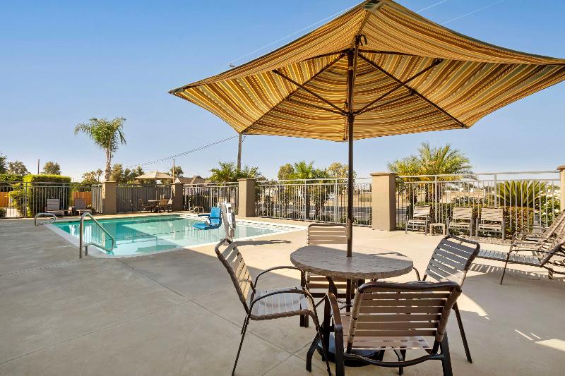 Best Western Exeter Inn & Suites image