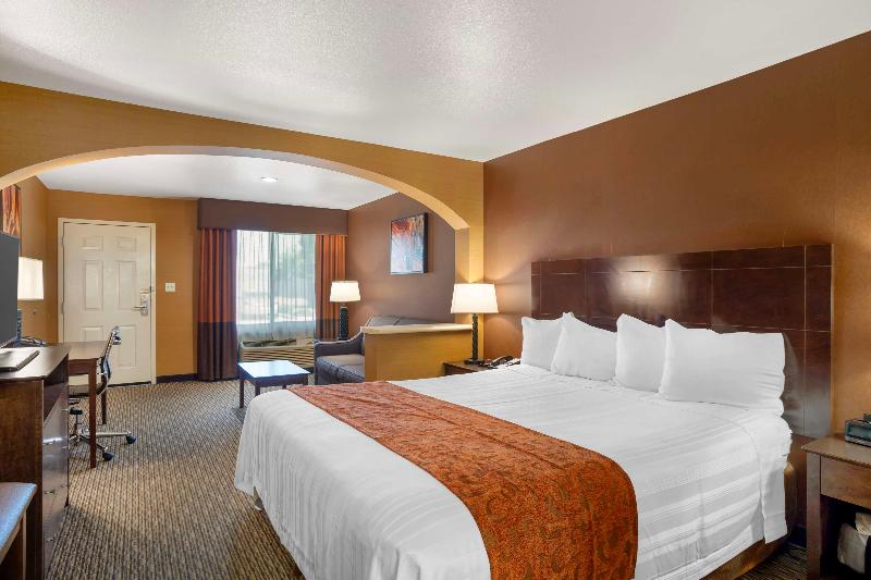 Best Western Exeter Inn & Suites image