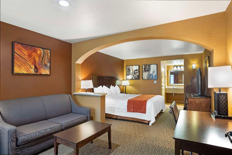 Best Western Exeter Inn & Suites image