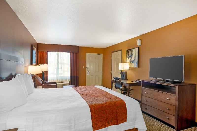 Best Western Exeter Inn & Suites image