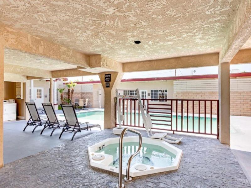 Best Western China Lake Inn image