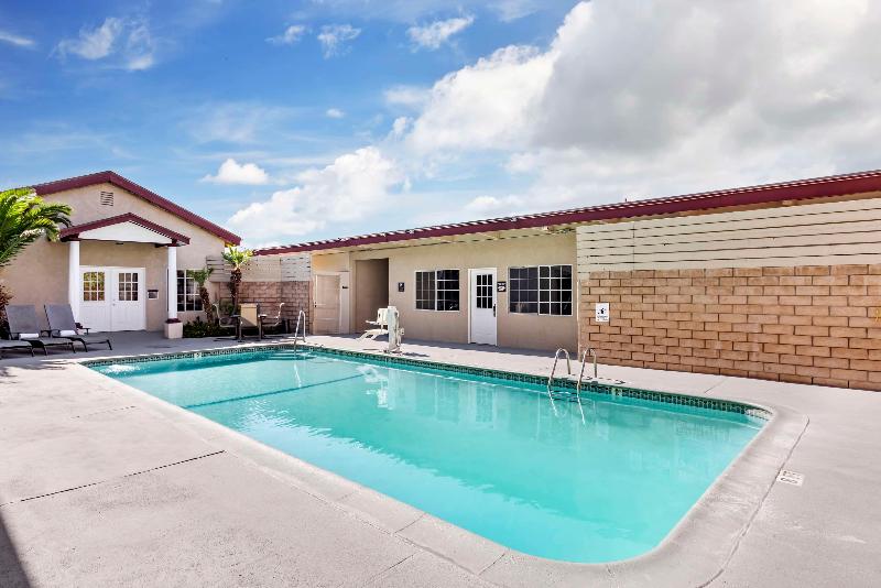 Best Western China Lake Inn image