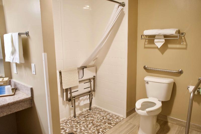 Best Western China Lake Inn image