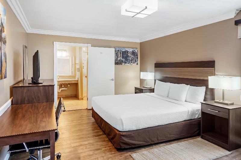 Best Western China Lake Inn image