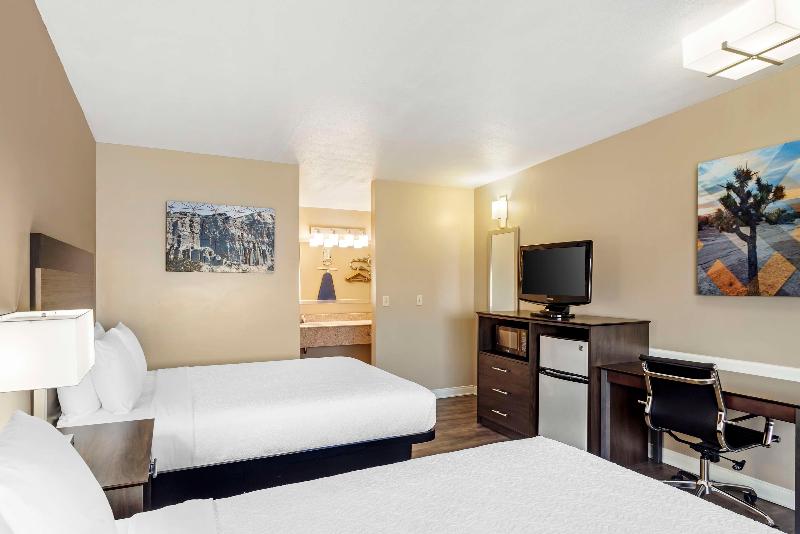 Best Western China Lake Inn image