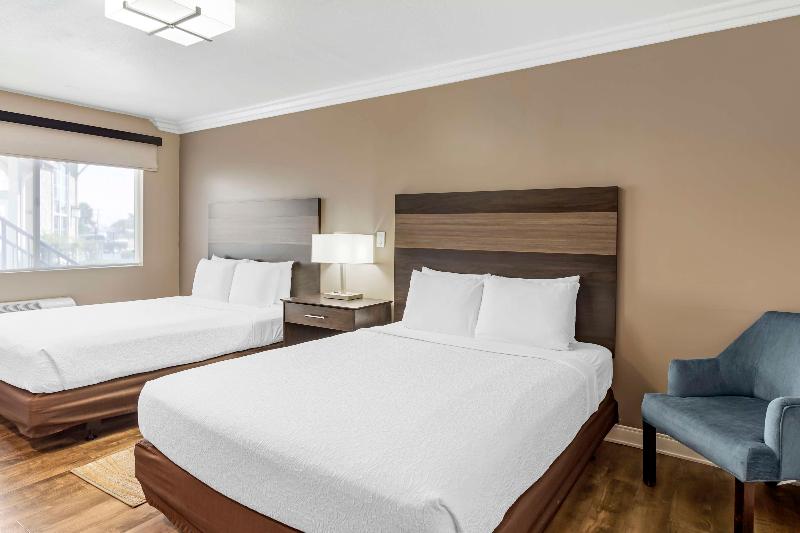 Best Western China Lake Inn image