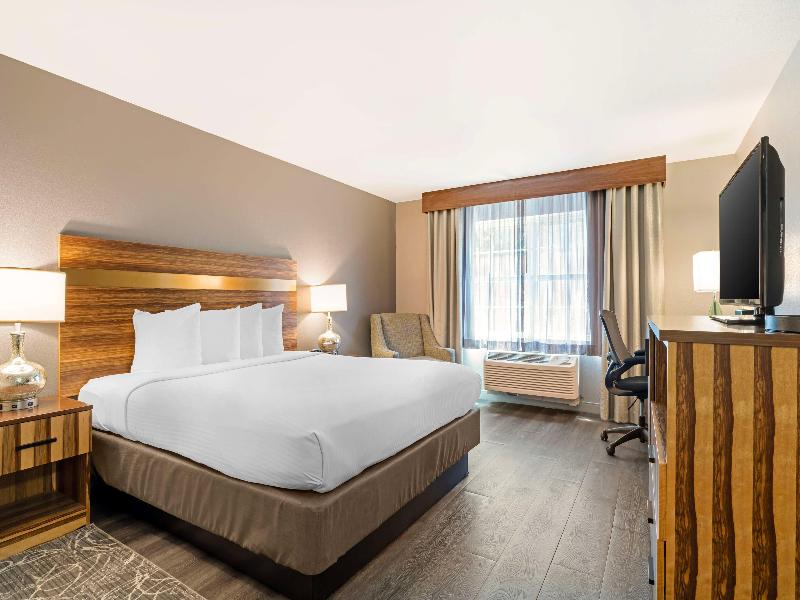 Best Western Cedar Inn & Suites image