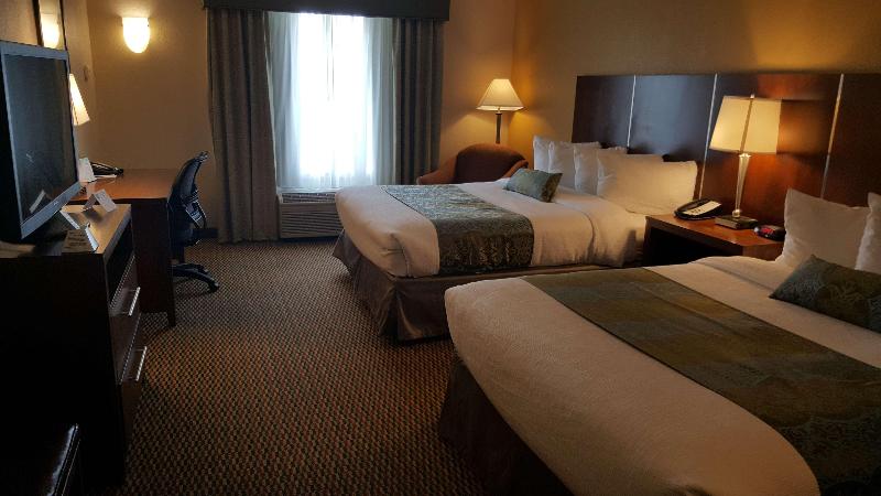 Best Western Plus Airport Inn & Suites image