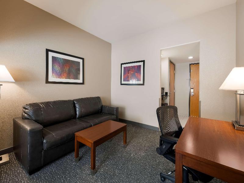 Best Western Lanai Garden Inn & Suites image