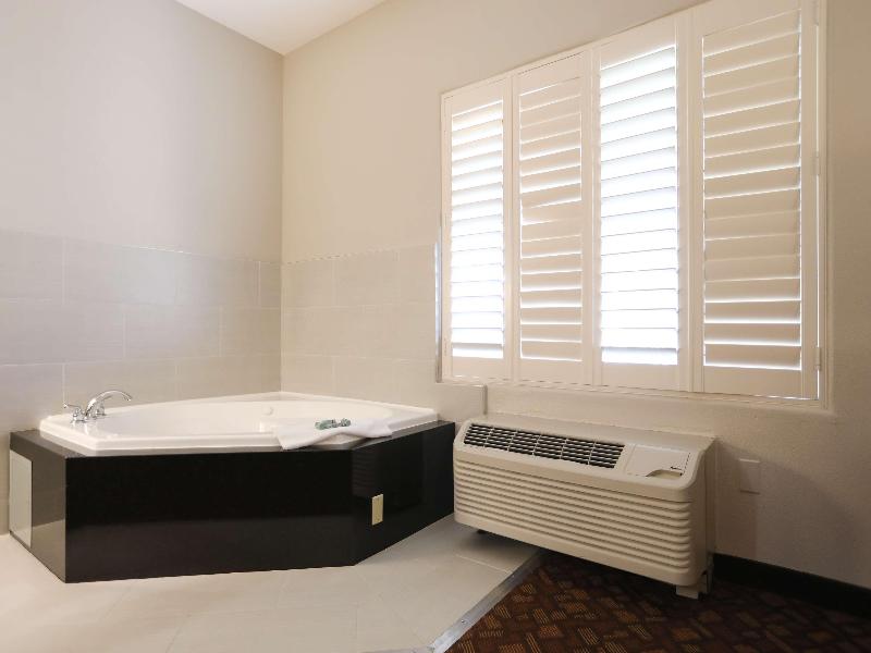 Best Western Lanai Garden Inn & Suites image
