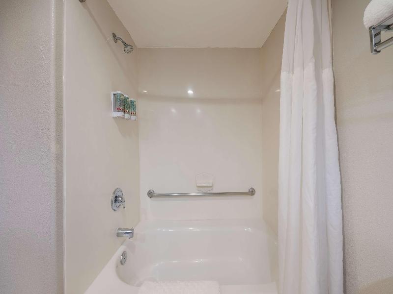 Best Western Lanai Garden Inn & Suites image