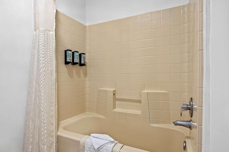Best Western Liberty Inn image