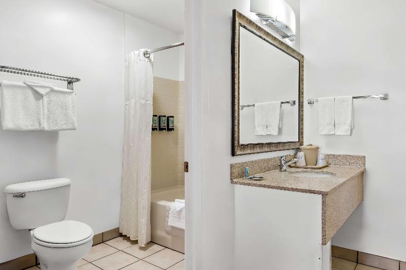 Best Western Liberty Inn image