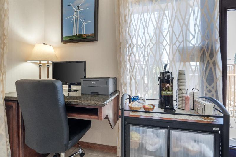 Best Western Desert Winds image