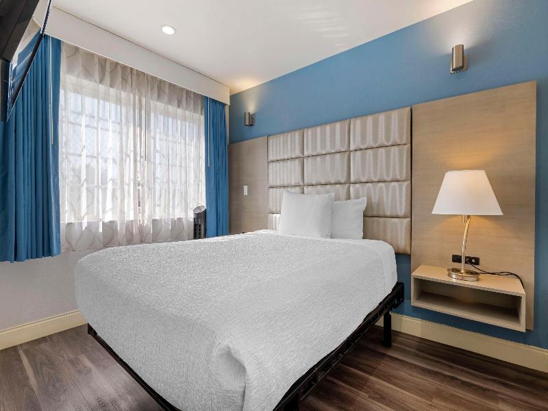 Best Western Orange Plaza image