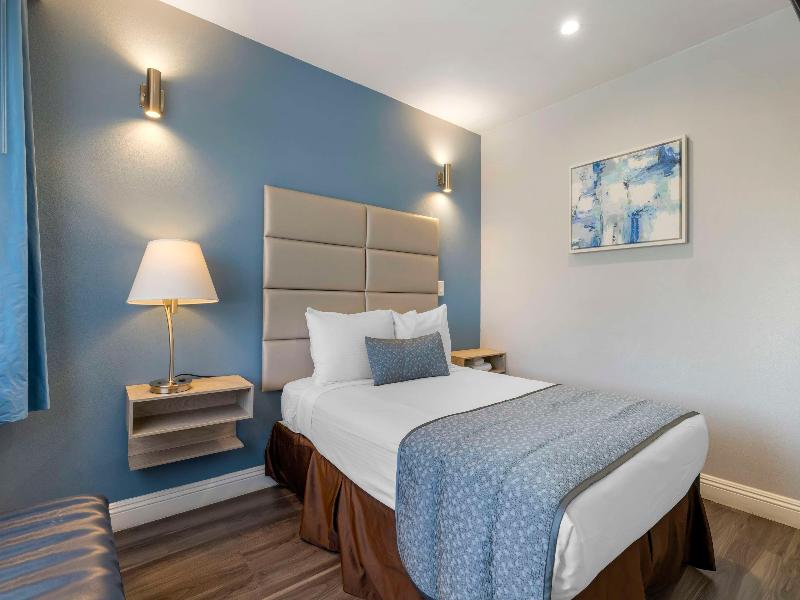 Best Western Orange Plaza image