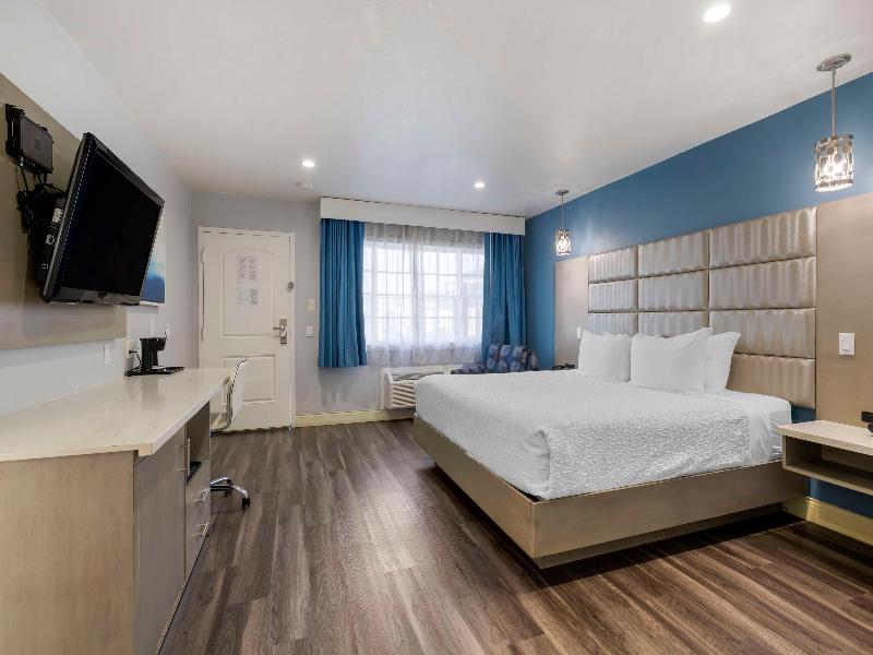 Best Western Orange Plaza image
