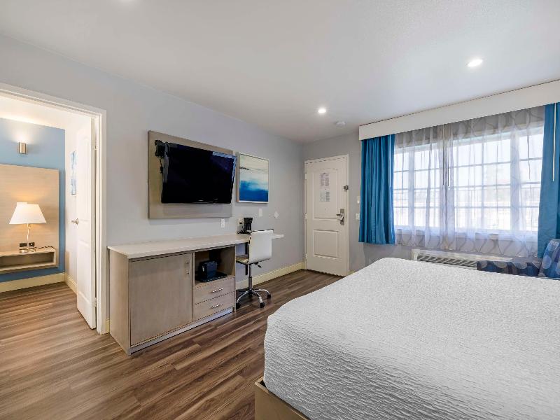 Best Western Orange Plaza image
